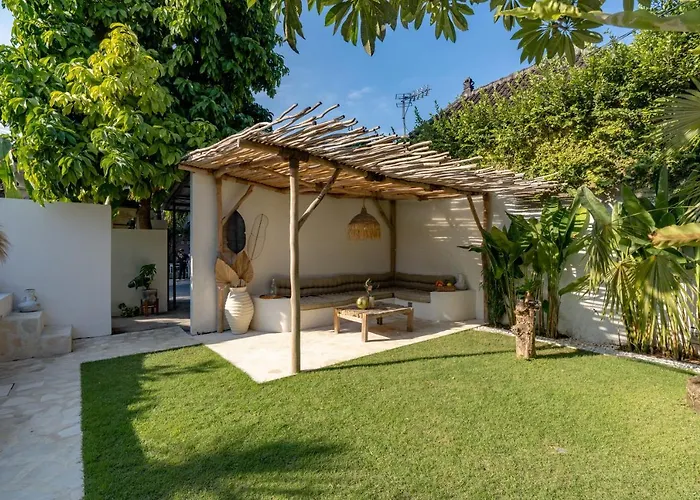Cozy Up Villa Sanur